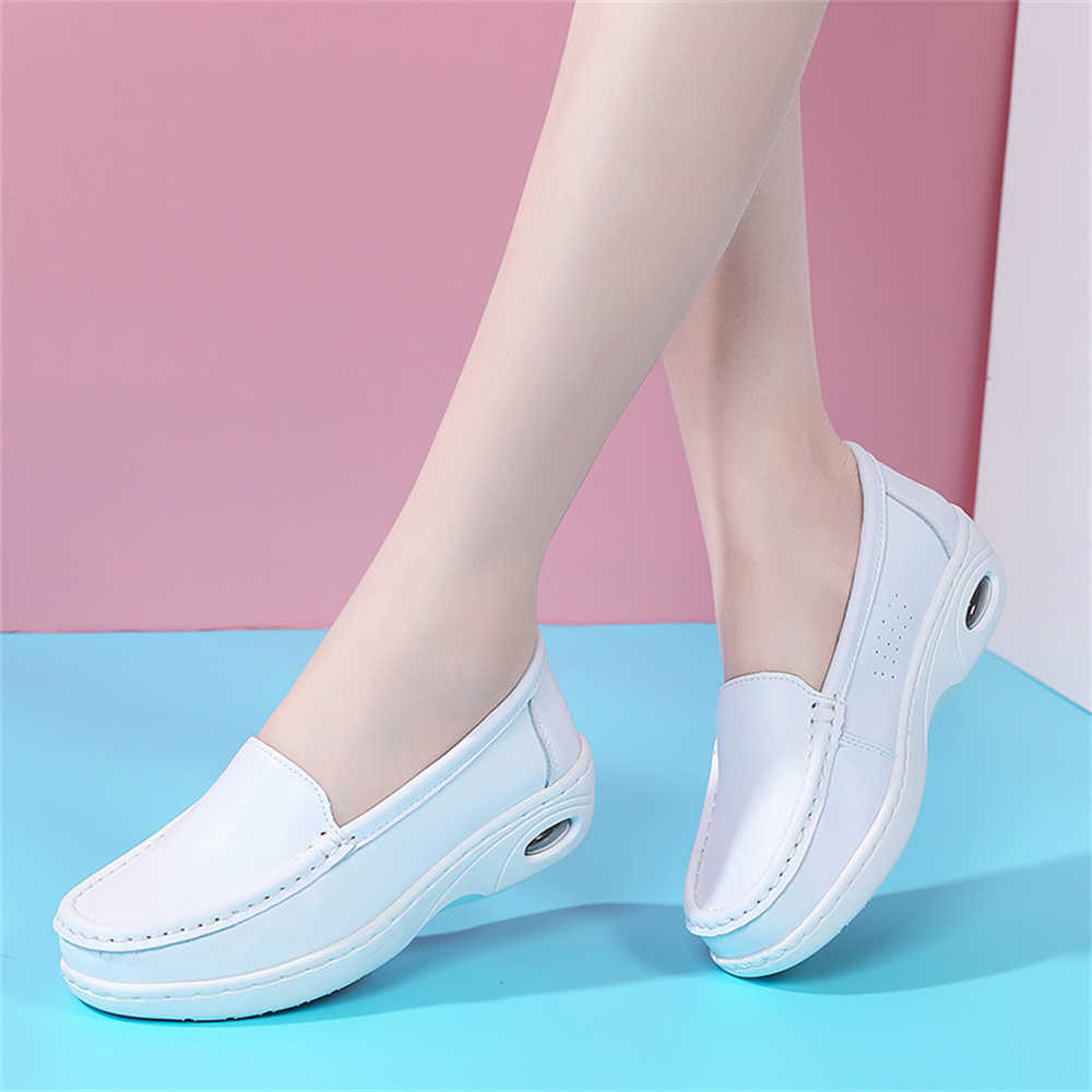 Chunky White Sole Heel Shoes O - Sewing Industry recension och pris
