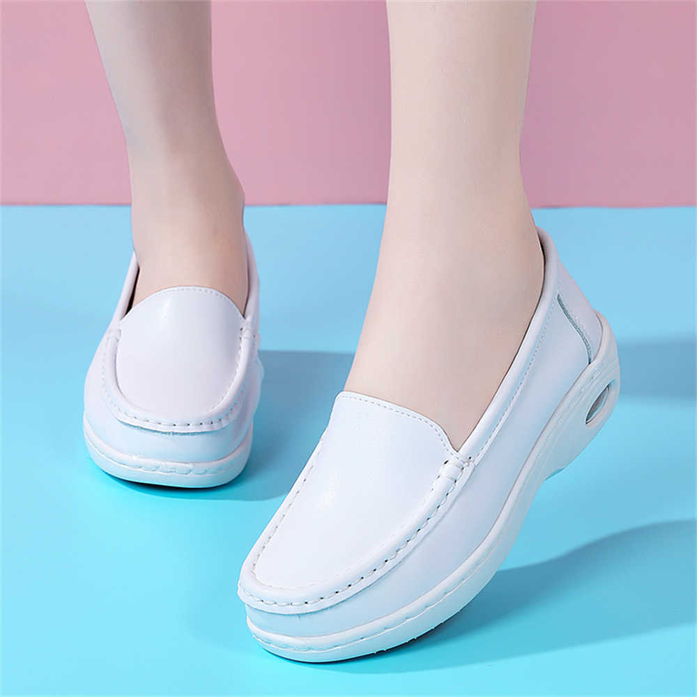 Chunky White Sole Heel Shoes O - Sewing Industry recension och pris